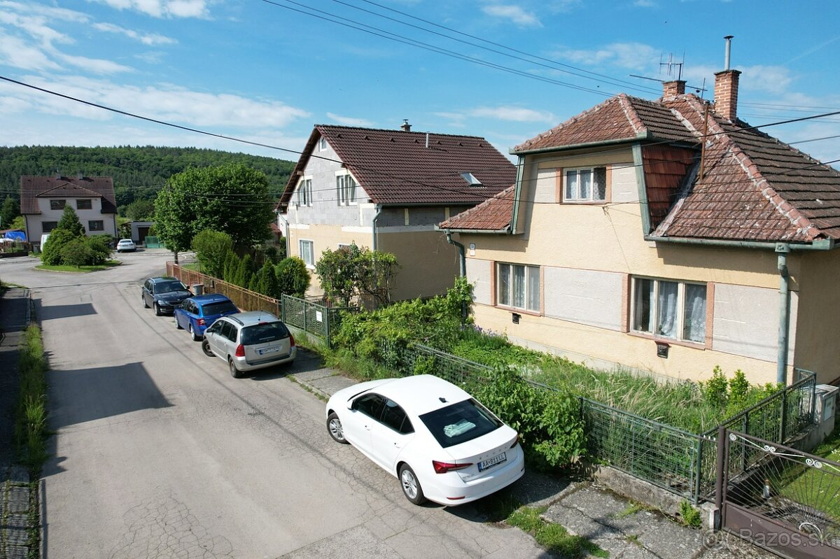 NA PREDAJ: 2-izbový rodinný dom s veľkým pozemkom 805 m² v p - 3
