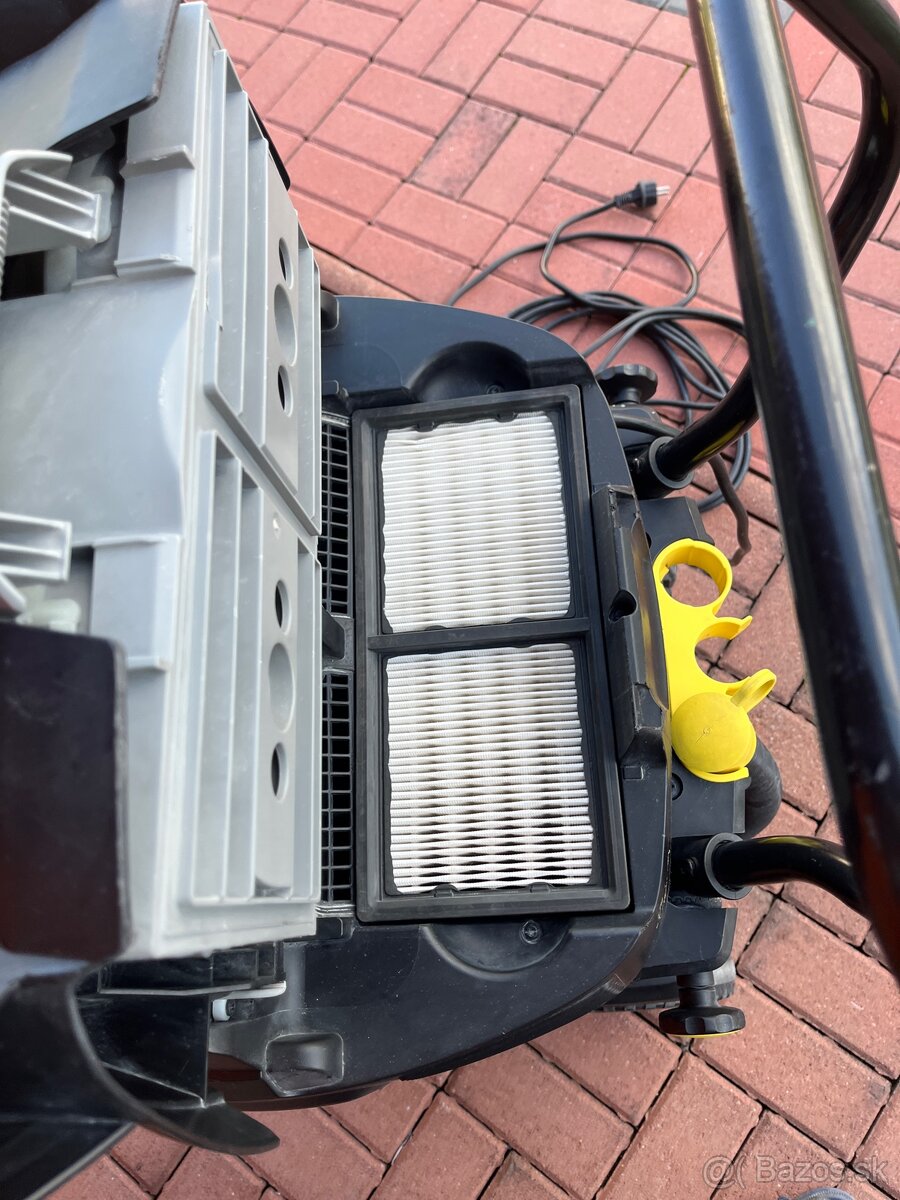 Priemyselný profesionálny vysávač - 3