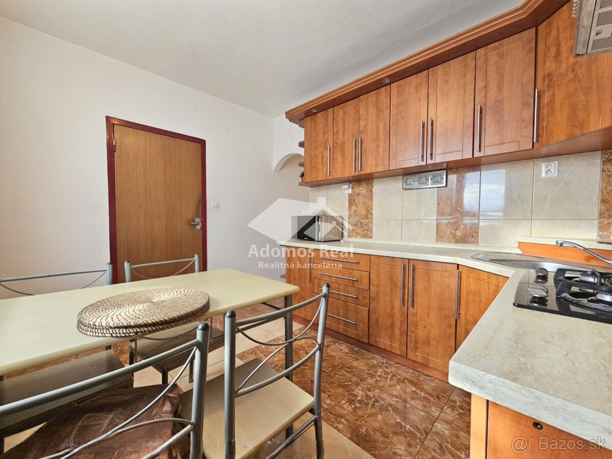 3 - IZBOVÝ BYT VRANOV NAD TOPĽOU - OKULKA - 3