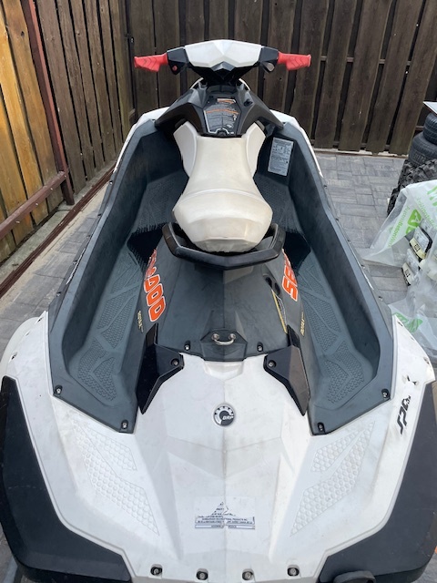 Predám vodný skúter Sea Doo SPARK 2UP - 3