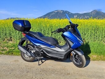 Predám Honda Forza 125, r.v. 2023 – 1. majiteľ, 6 300 km, - 3