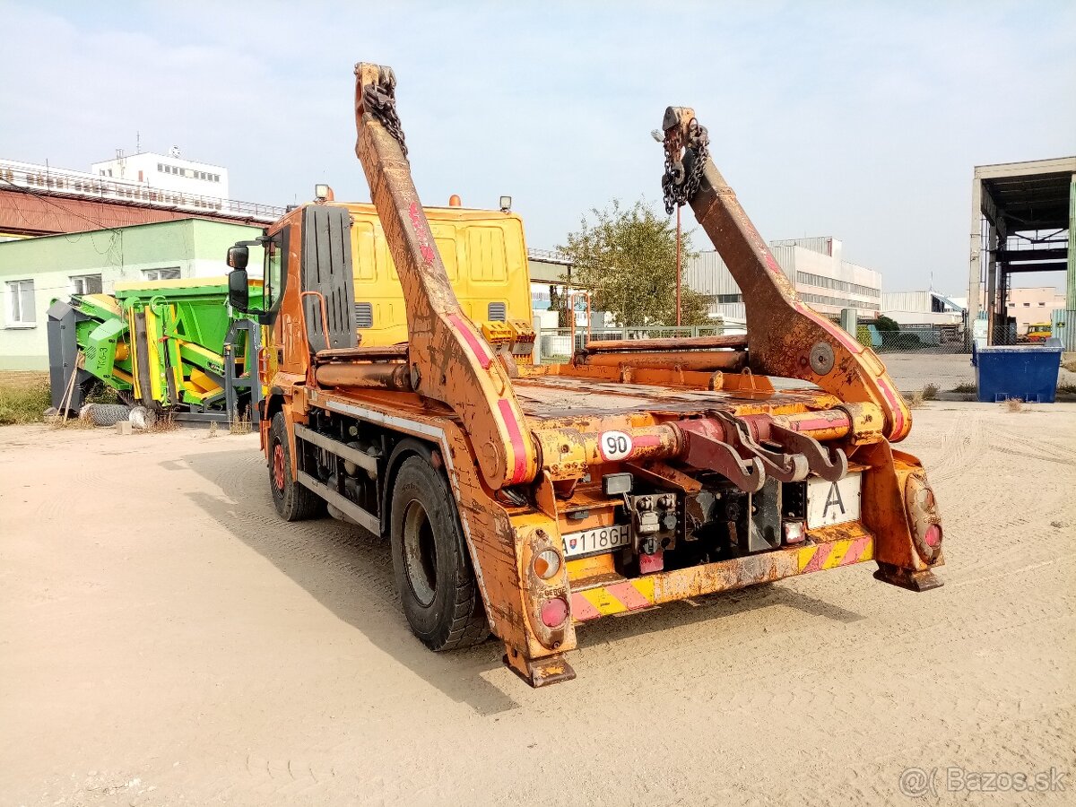 Iveco Stralis reťazový nosič kontajnerov - 3