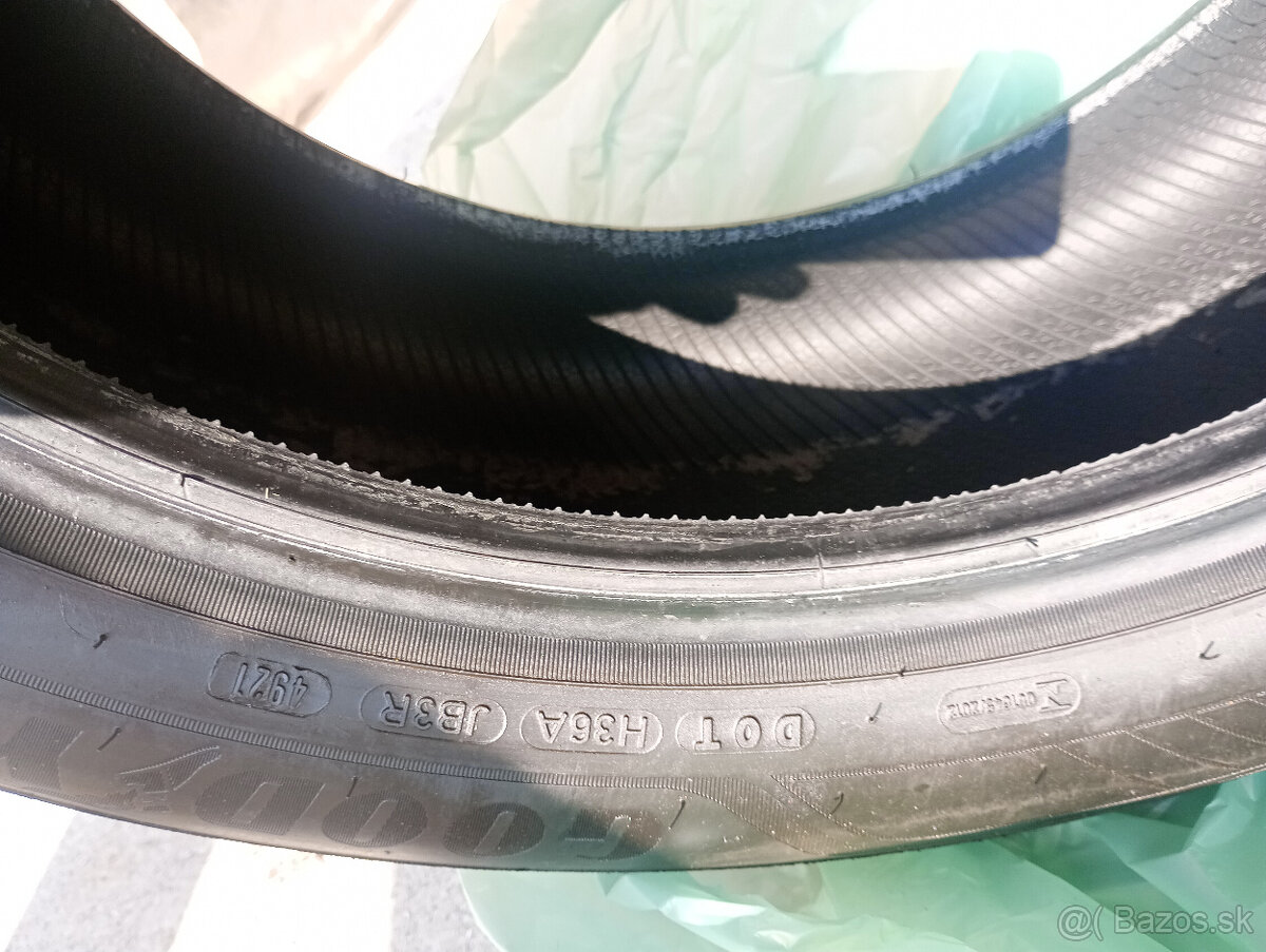 Goodyear EfficientGrip Performance 215/50 R17 91V - 3