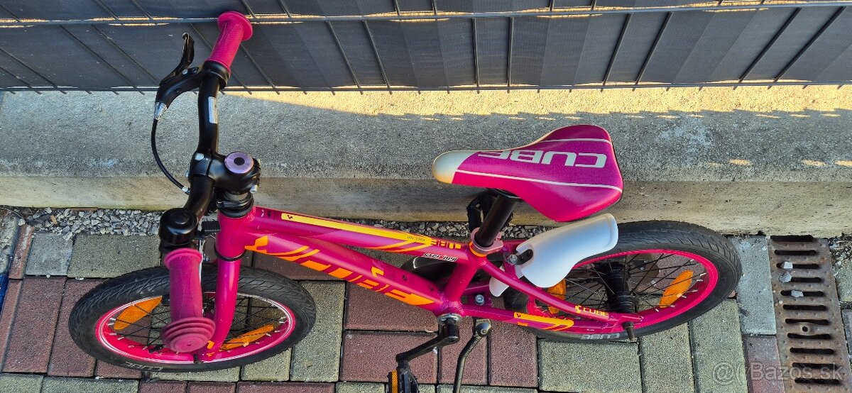Dievčenský detský bicykel značky CUBE - 3