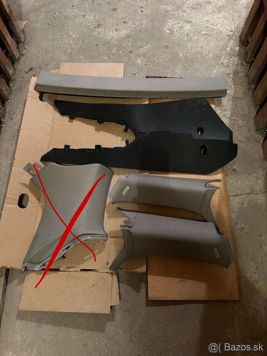 plasty z interieru VW golf 5 combi 2009 - 3