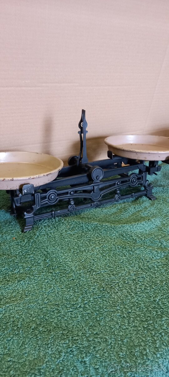 Dvojmisková liatinová vaha - 3