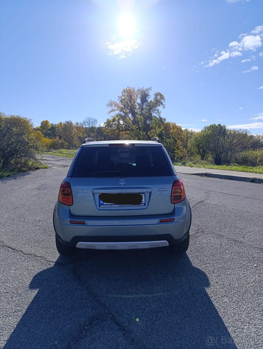 Suzuki SX4 - 3