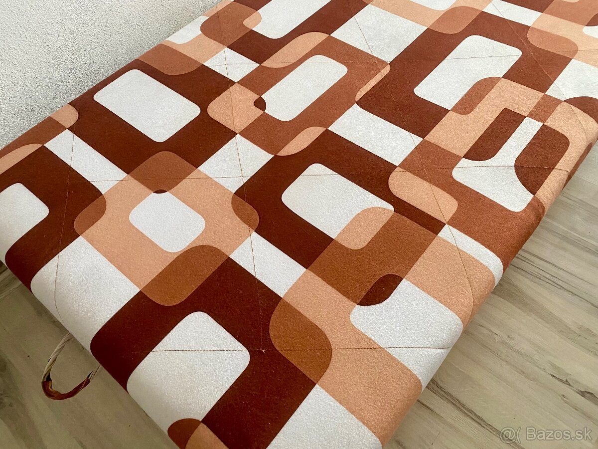 Postel Váľenda s úložným priestorom - 3