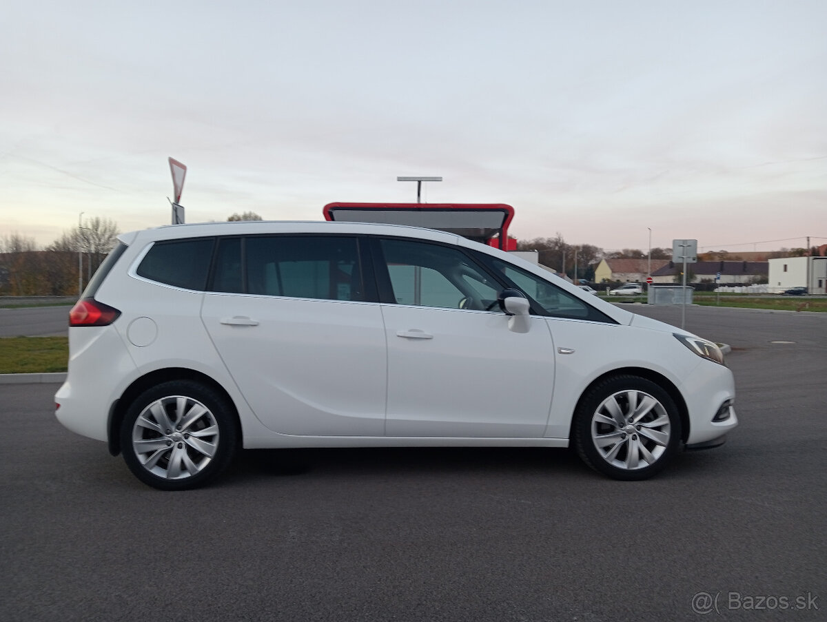 Opel Zafira - 3