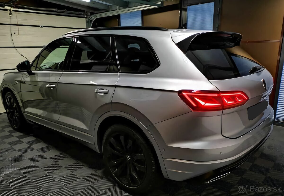 VW TOUAREG R-LINE 210KW - 3