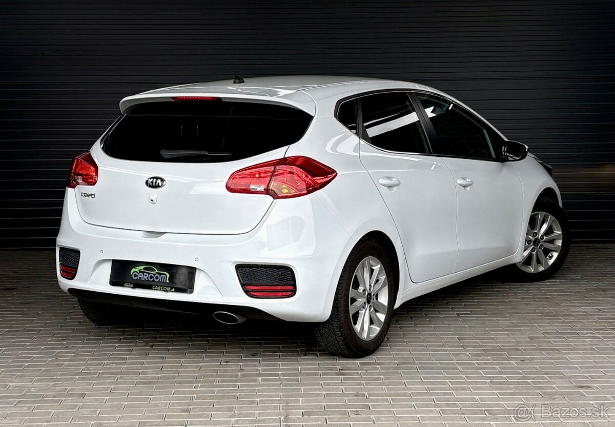 Kia Cee´d 1.4 CVVT Silver - 3