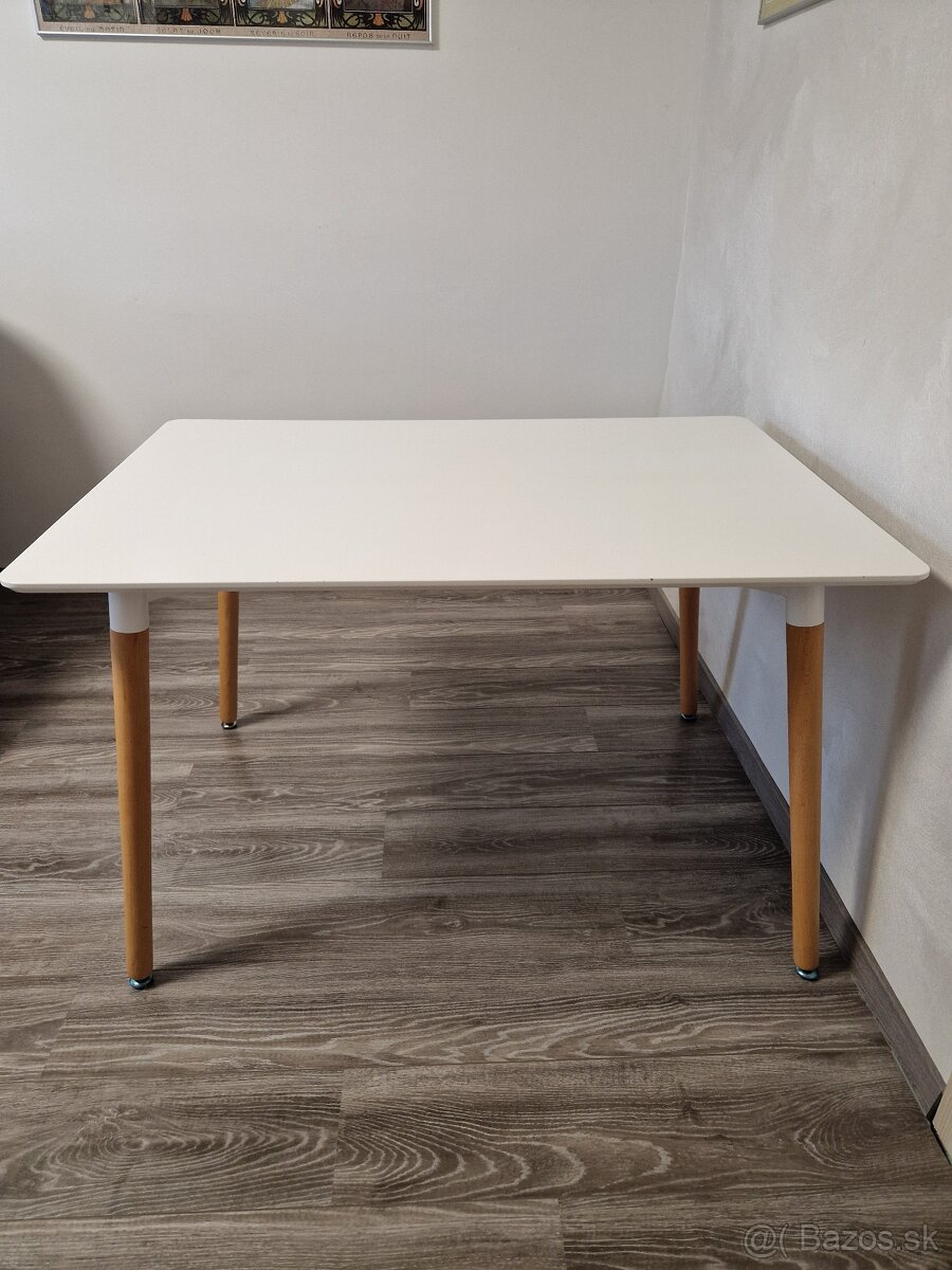 Jedálenský stôl - 3