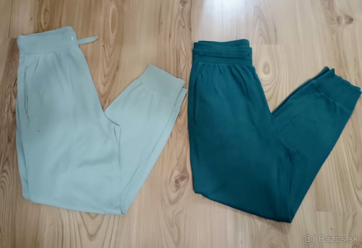 Tenké tepláky vek. 140 - 3