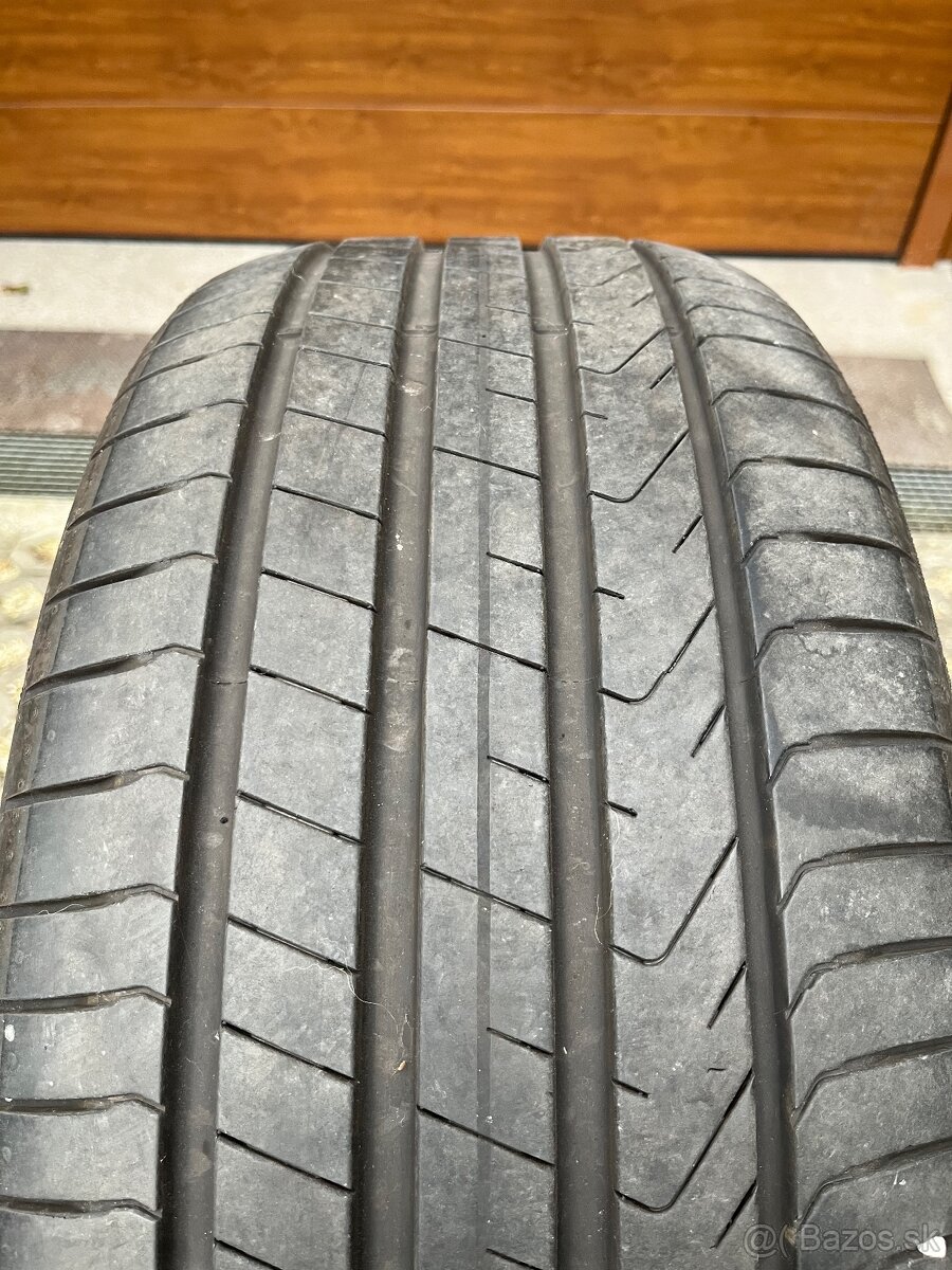 Pirelli Scorpion 255/40 R20 101V - 3
