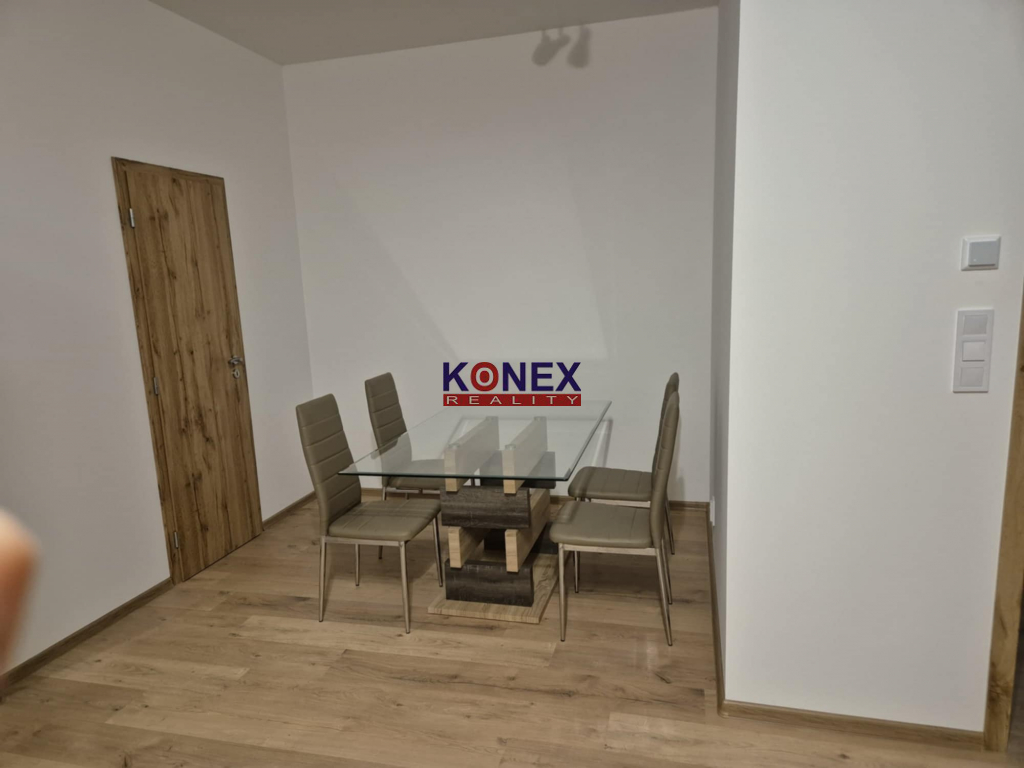 NOVINKA - DVA RODINNÉ DOMY k nasťahovaniu v obci DRAHŇOV - 3