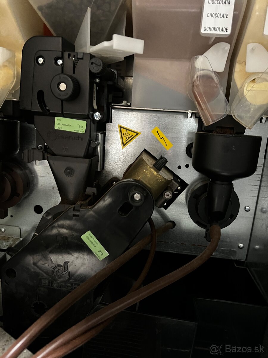 Predajný/výdajný automat / stroj na zrnkovú kávu - 3