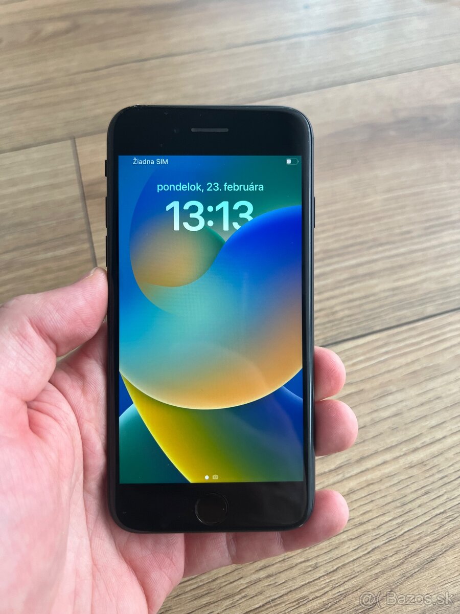 Predám Apple Iphone SE2020 64GB - 3