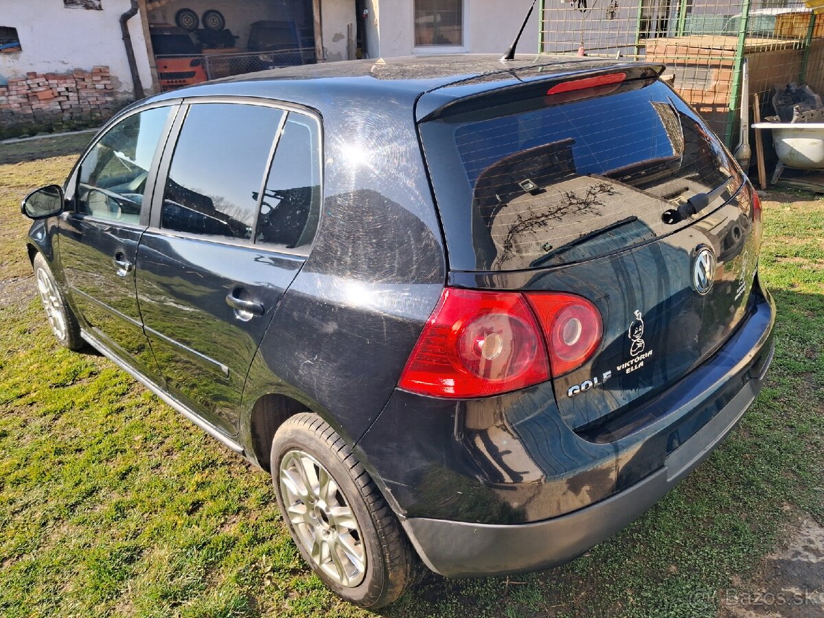 Rozpredám golf 5 - 3