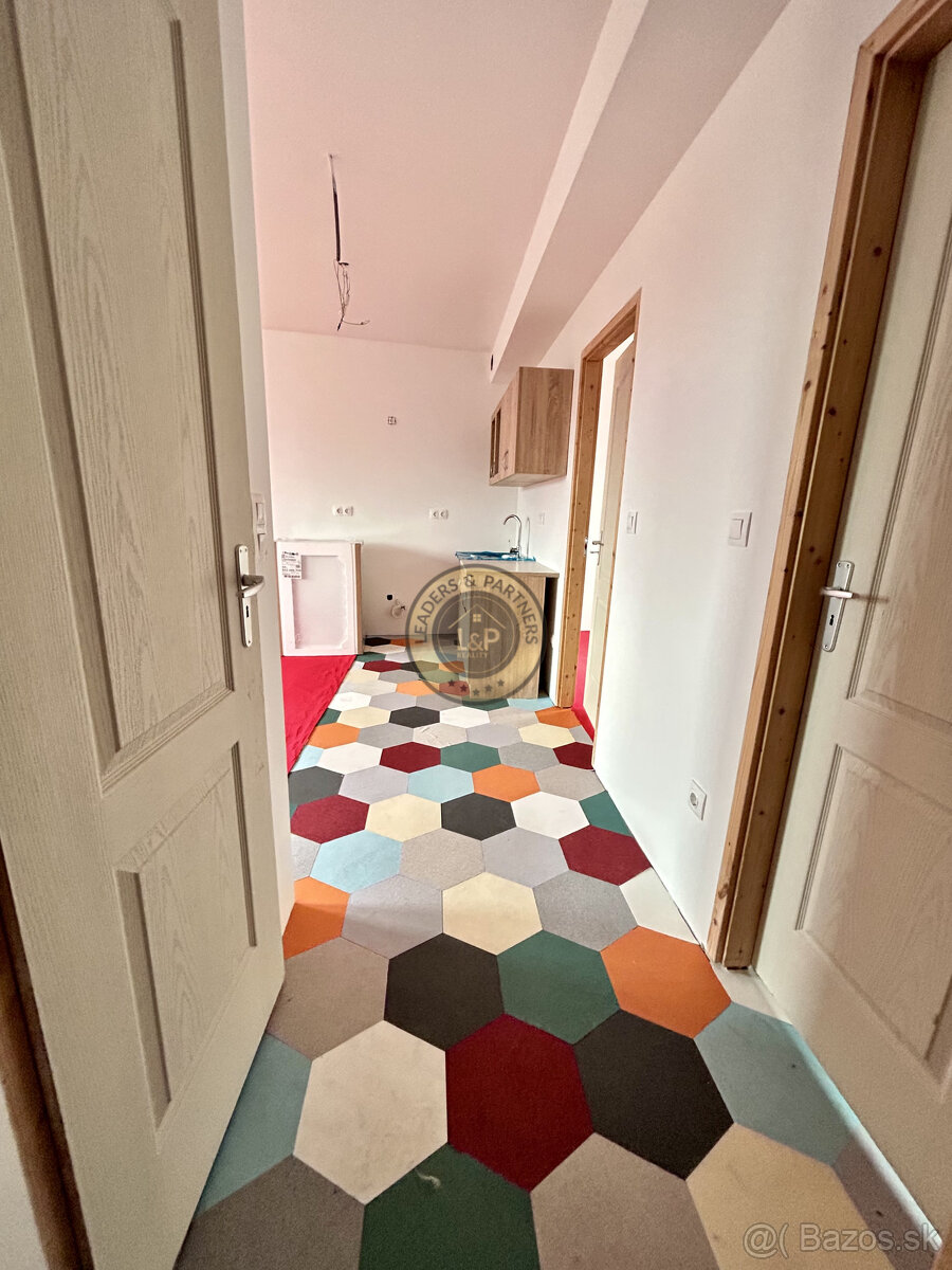 PREDAJ 2izbový byt Bezenye - 3