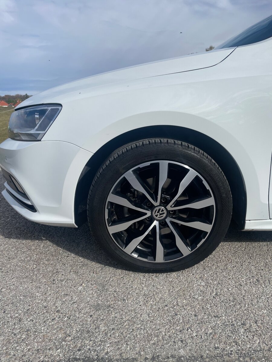 Volkswagen Jetta 1.2 TSI Business - 3