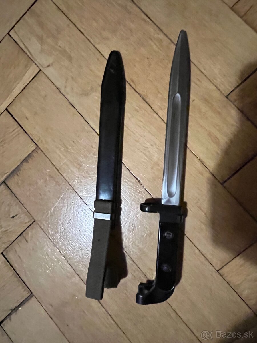 Bodáky na AK-47 - 3