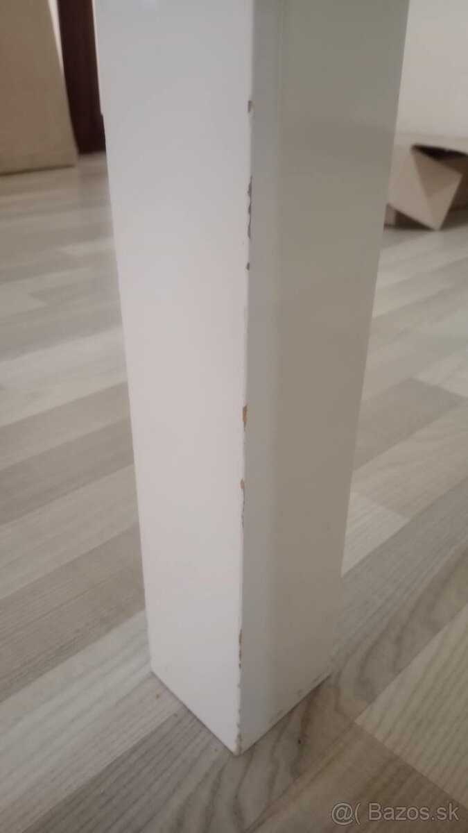 Sklenený jedálenský stôl - 3