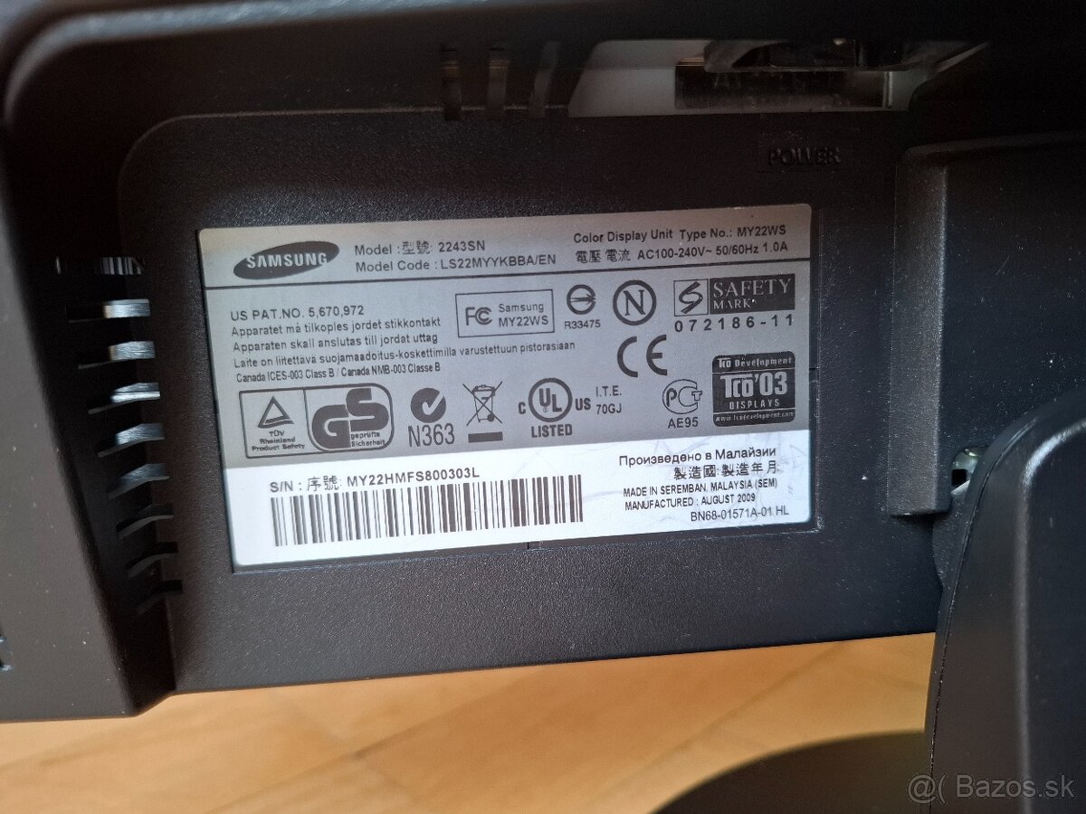 PC monitor Samsung SyncMaster 2243 - 3