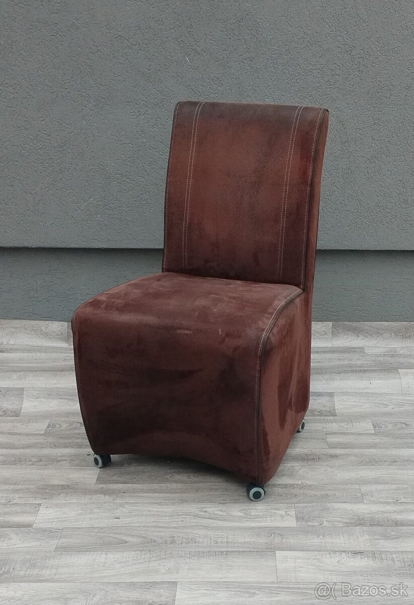 Set kresiel na kolieskach – hnedé – ( 4 KS ). - 3