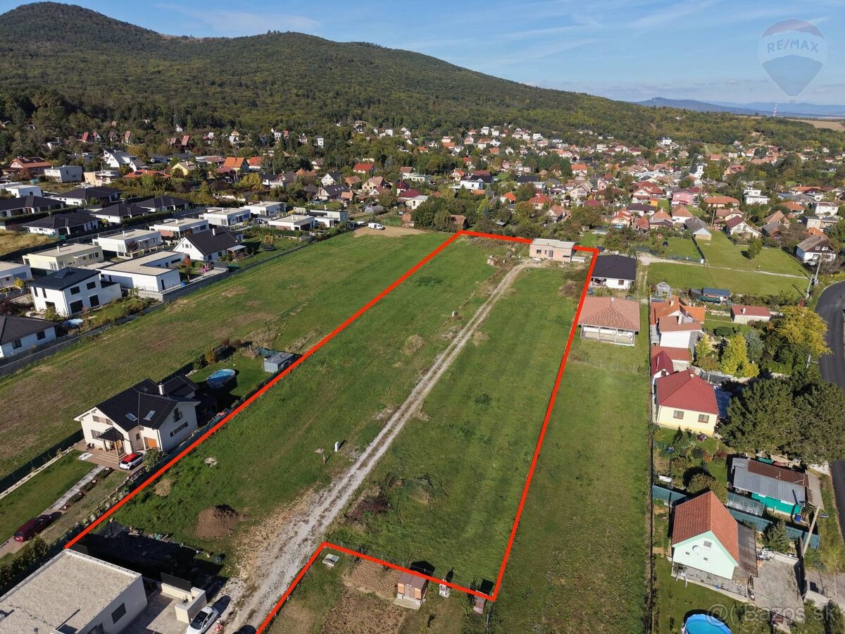 NA PREDAJ STAVEBNÉ POZEMKY, ŠTITÁRE, POD AGÁTMI, POD LESOM - 3