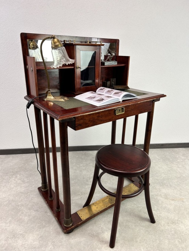 Secesný nábytok - 3