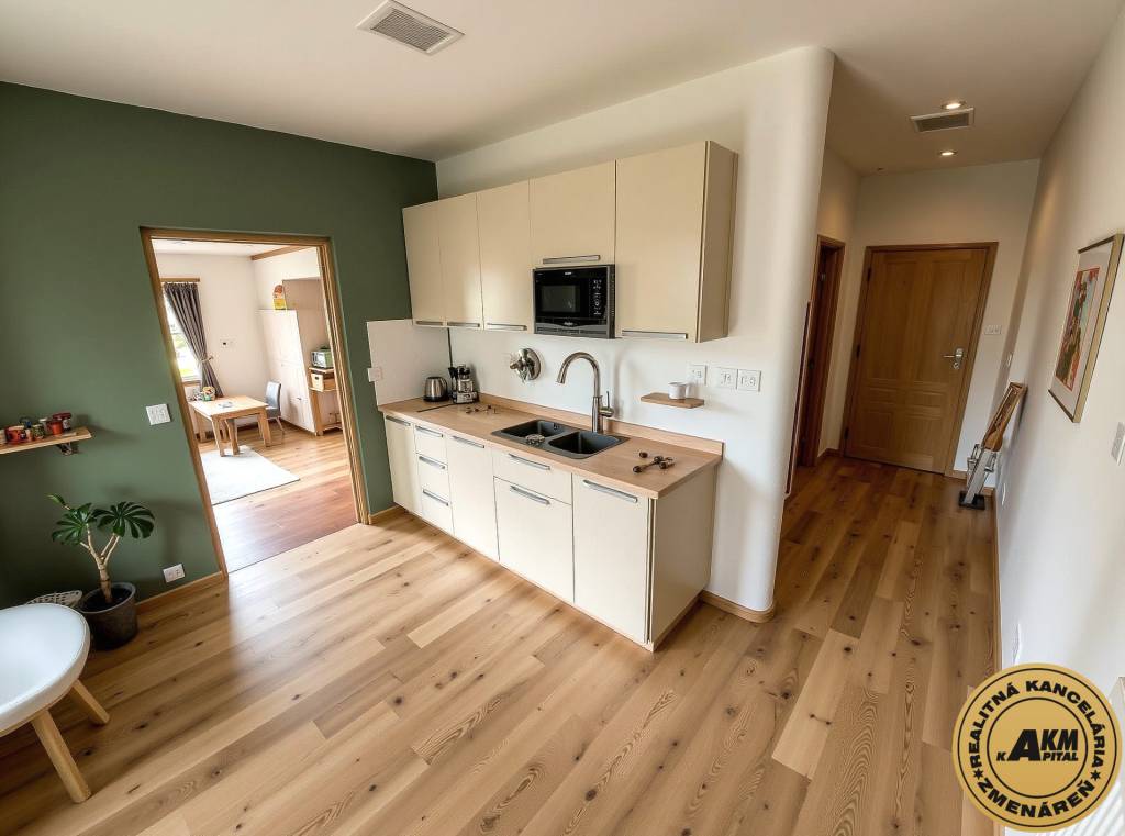 PREDANÝ 2 izbový byt Zvolen - centrum Na predaj - 3