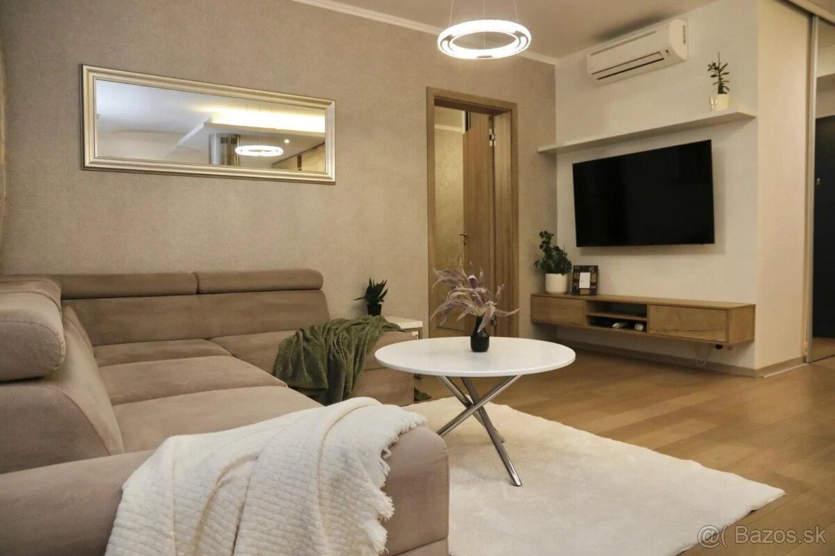 Realitný kancelária REALADR s.r.o. - 3