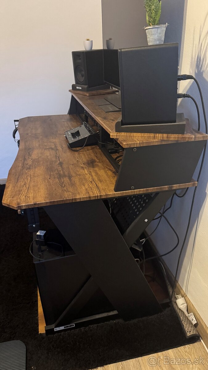 Thomann Studio Table XL Wood + t.racks Power MS6 - 3