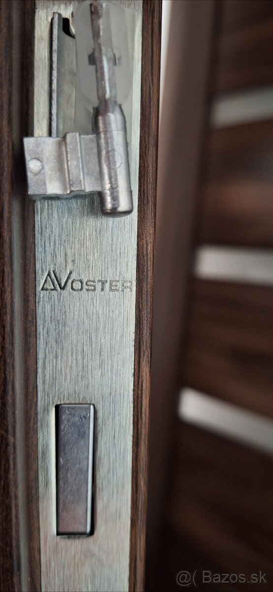 Predám dvere 80 L+ zarubne 100-140 - 3