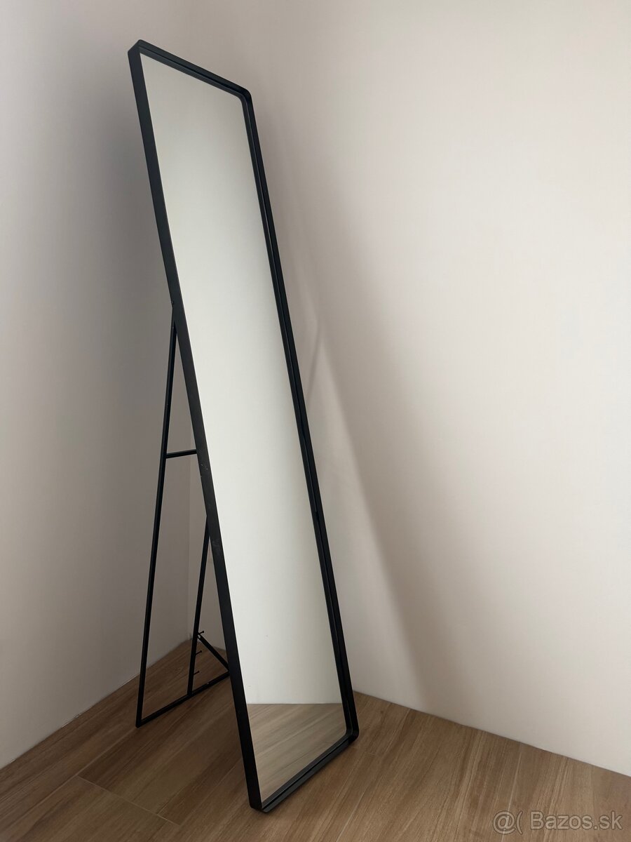 Stojace zrkadlo - 3