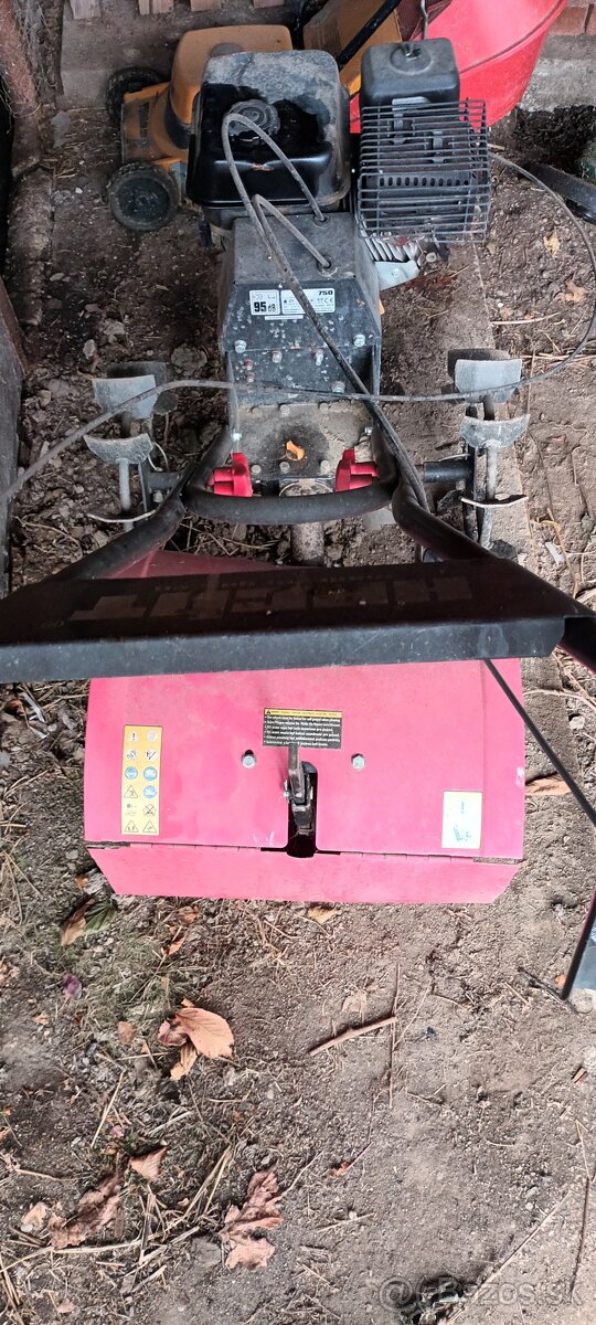 Predám kulrivátor Hecht 750 - 3