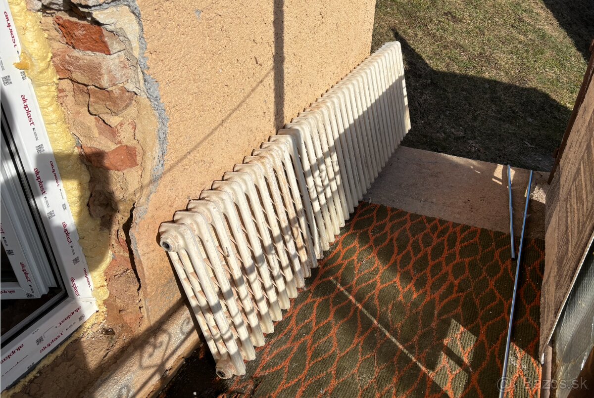 Predám liatinový radiátor - 3