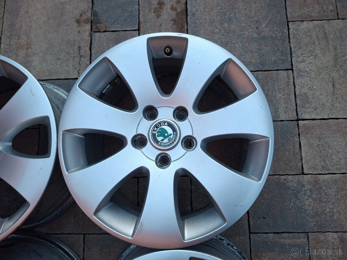 Predám org.hlinikové disky Skoda--R16 - 3