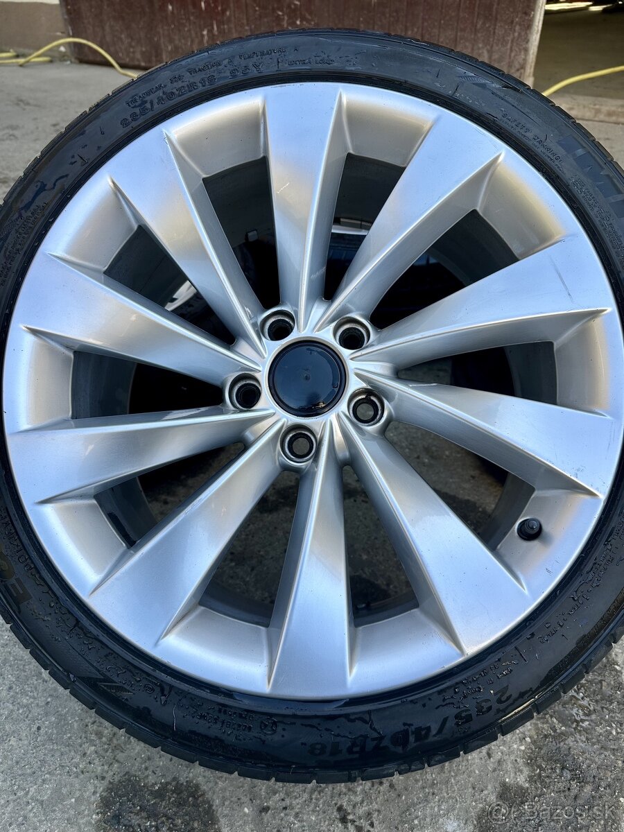 Disky s pneu 235/40 R18 - 3