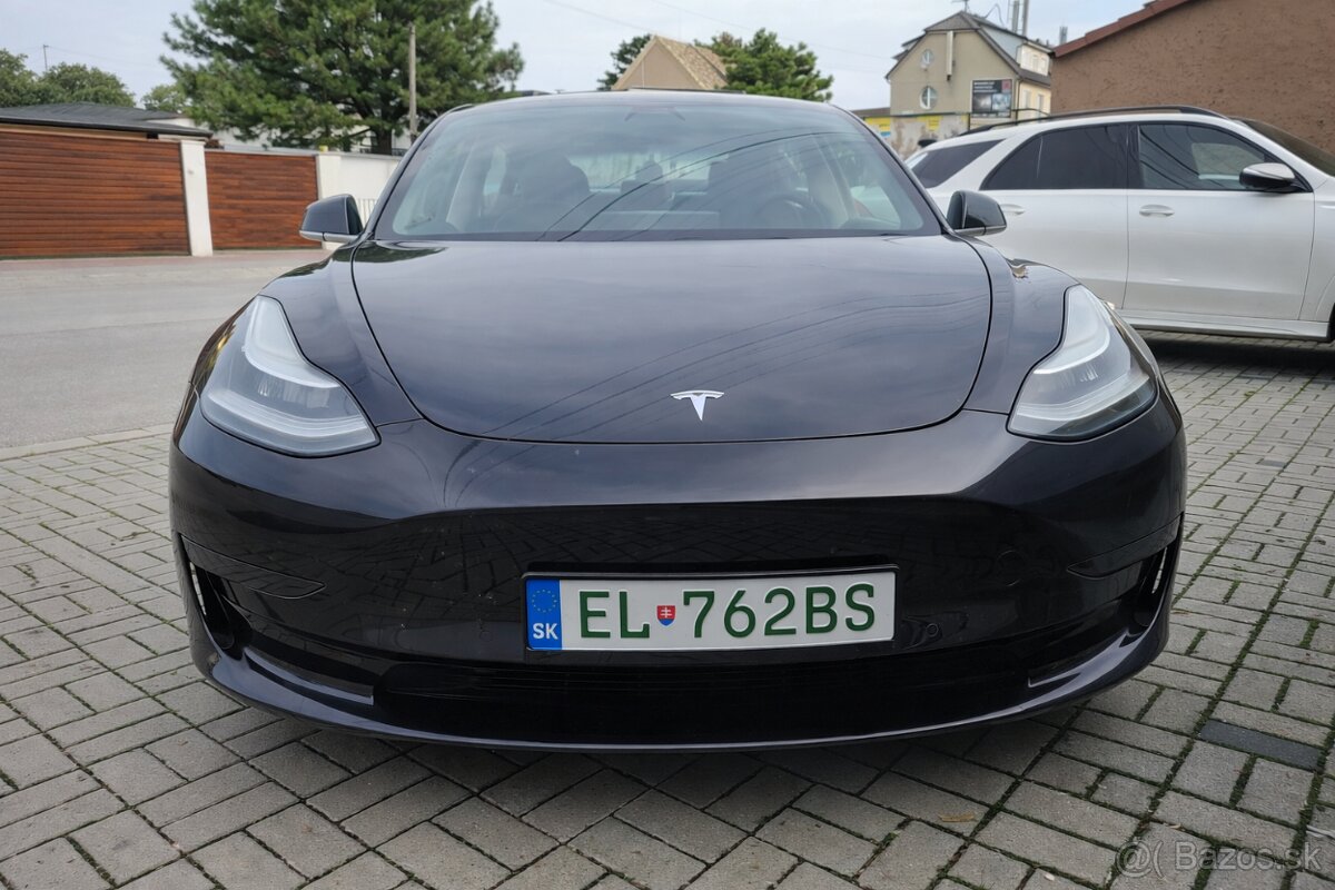 Dlhodobý prenájom – TESLA Model 3 Standard Range Plus (2019 - 3