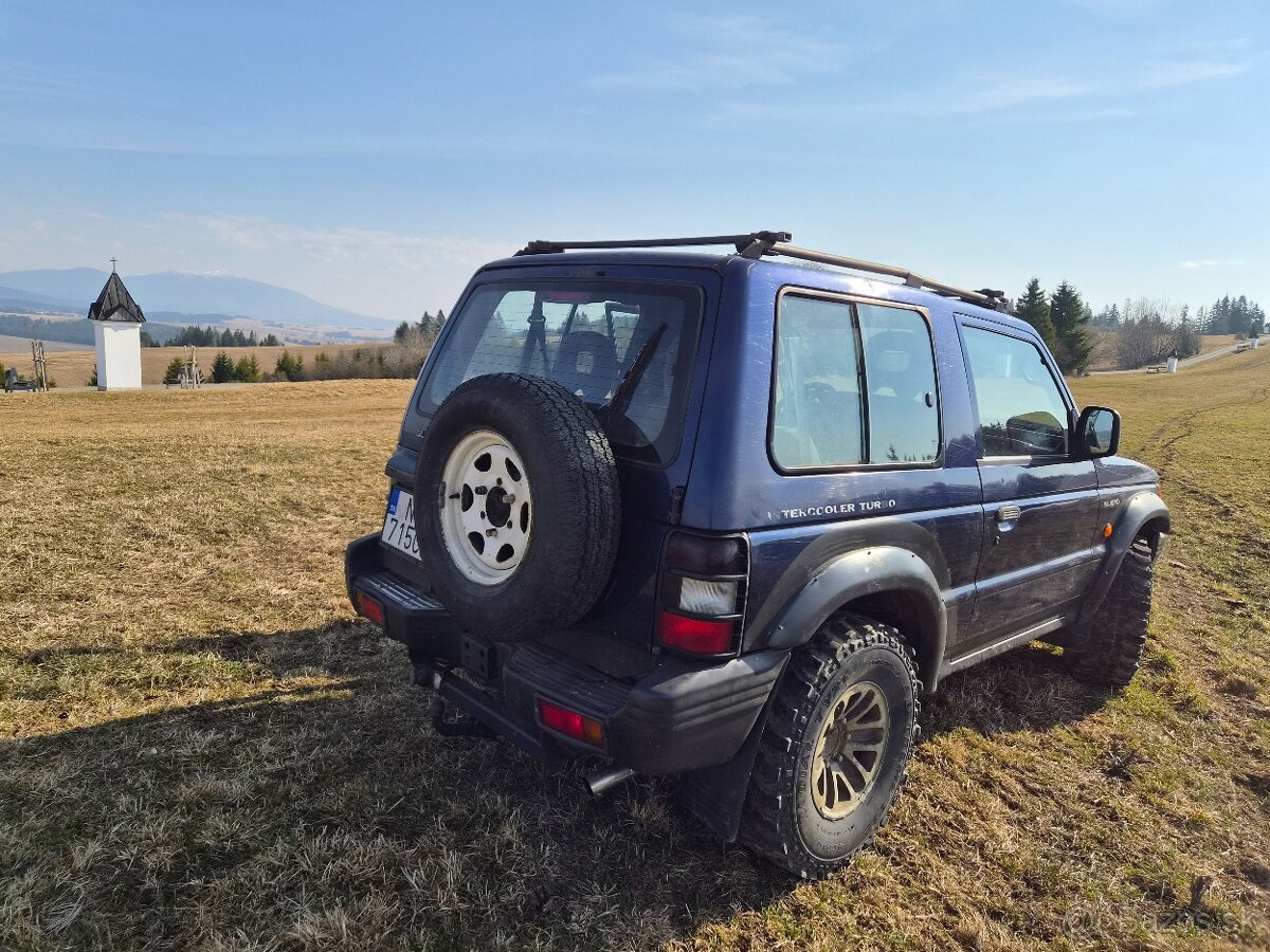 Mitsubishi pajero 2.5 - 3