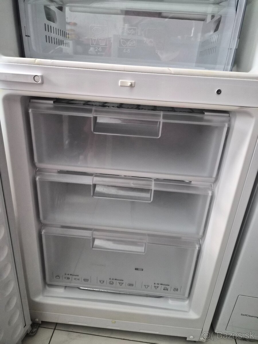 Chladnicka s mraznickou - 3