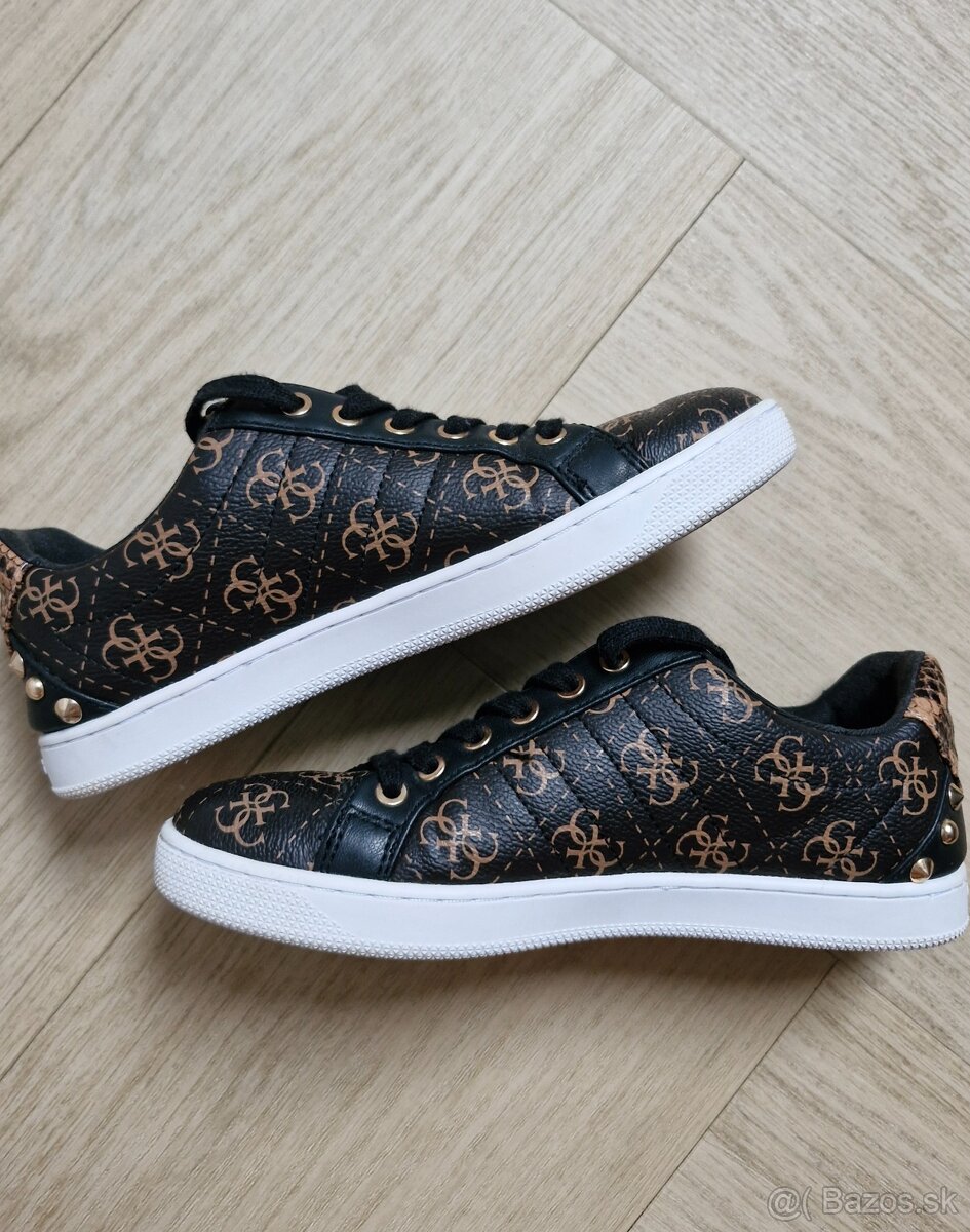 NOVE Guess monogram tenisky 36 - 3
