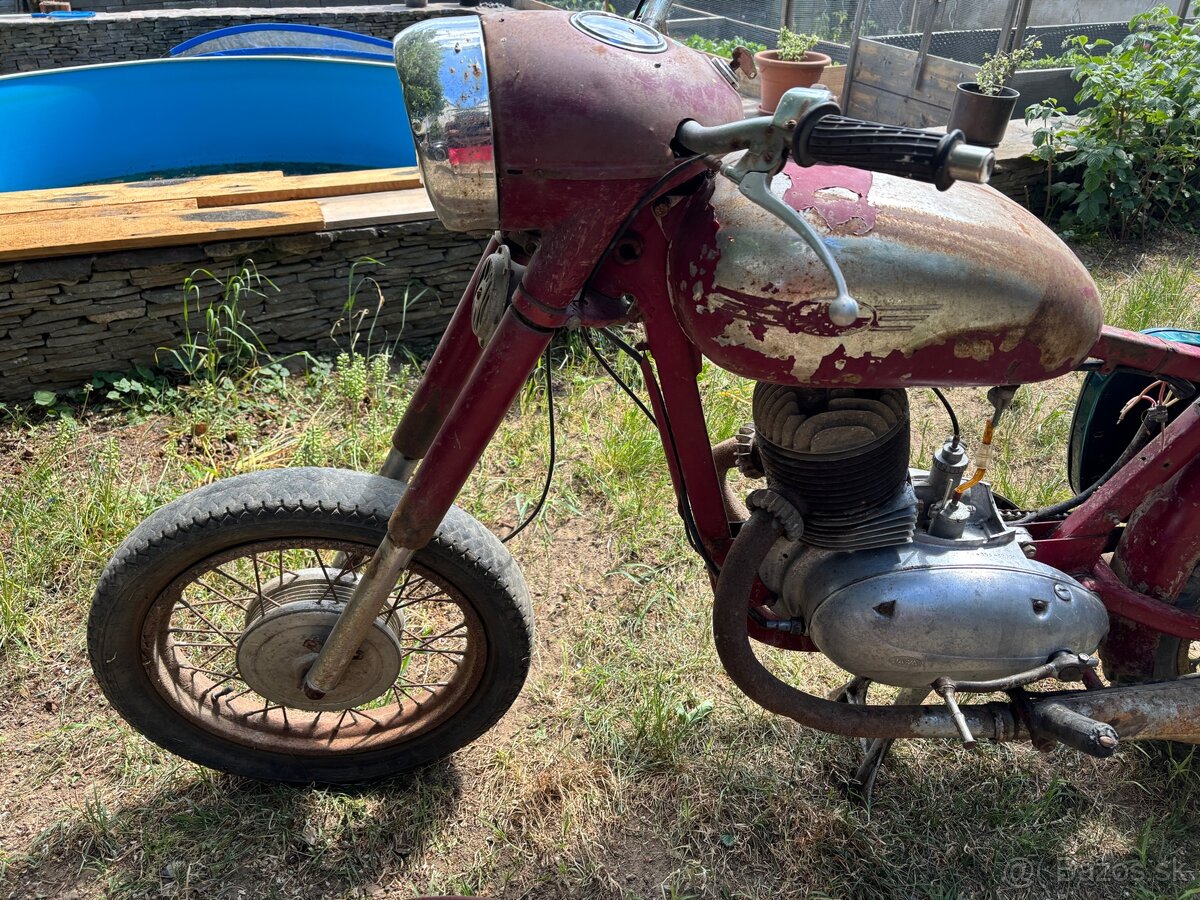 Jawa 250/353 - 3