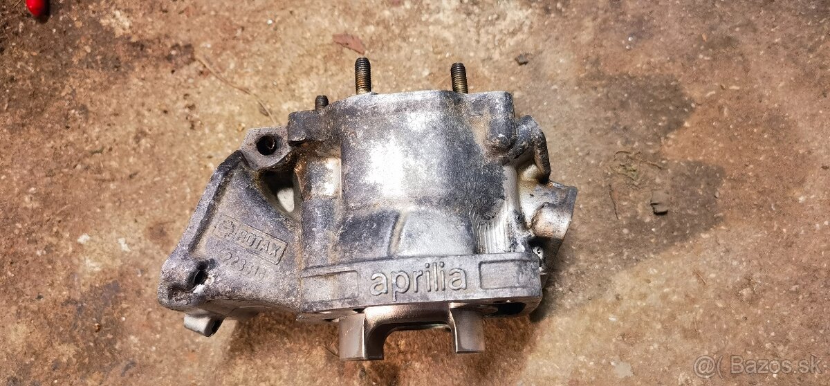 valc ROTAX 123, Aprilia Tuareg 125 - 3