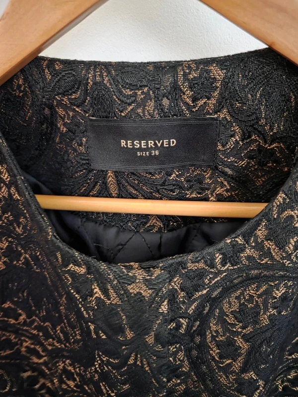 Brokátový kabát Reserved veľkosť 36 (S) - 3