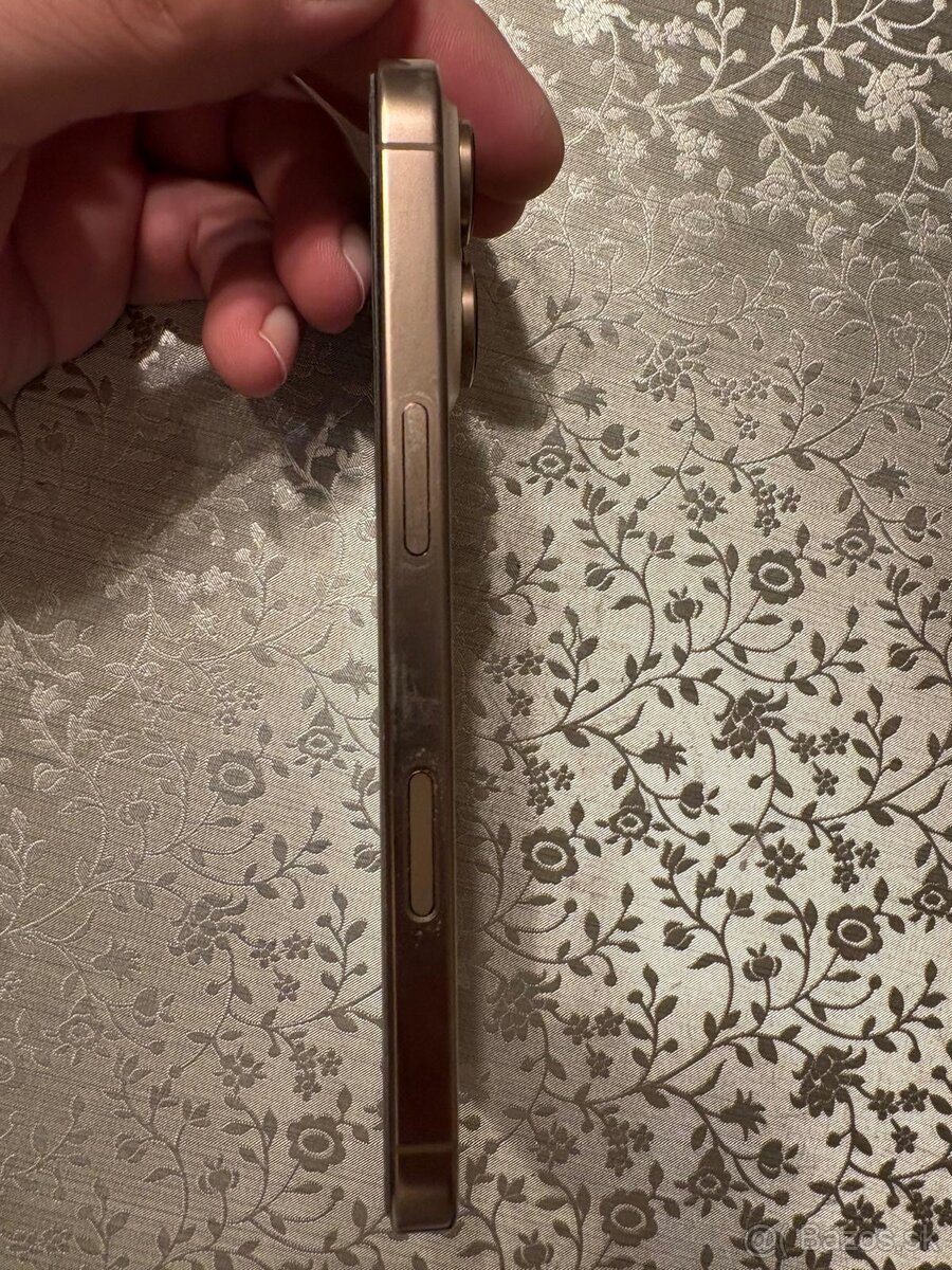 Predám iPhone 16 Pro 1Tb - 3