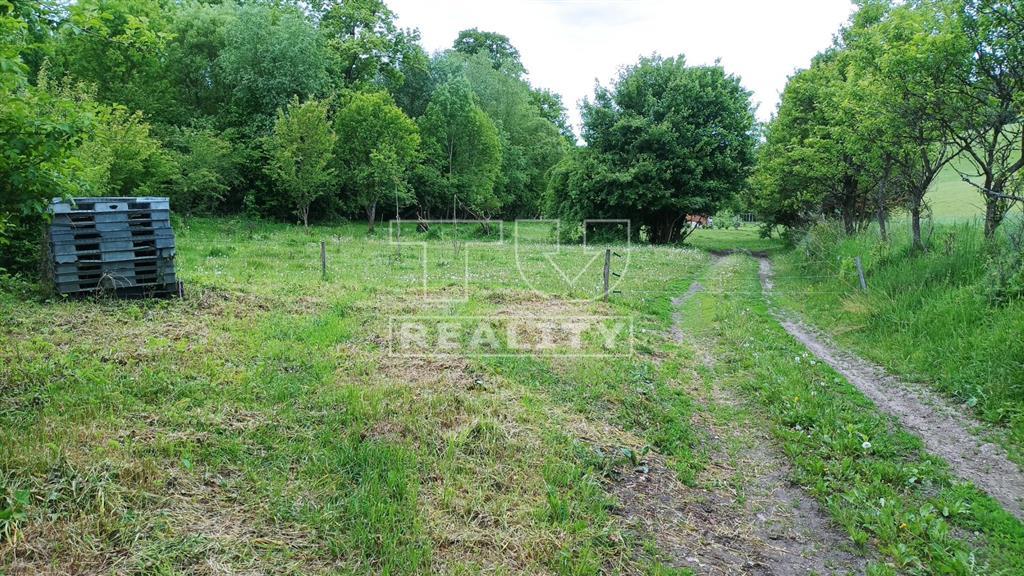 ZNÍŽENÁ CENA Rozľahlý stavebný pozemok v mestskej... - 3