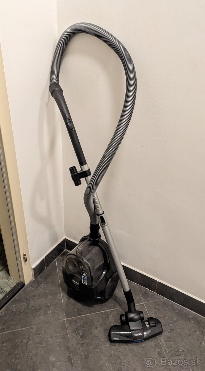 Vysávač Philips PowerPro compact - 3