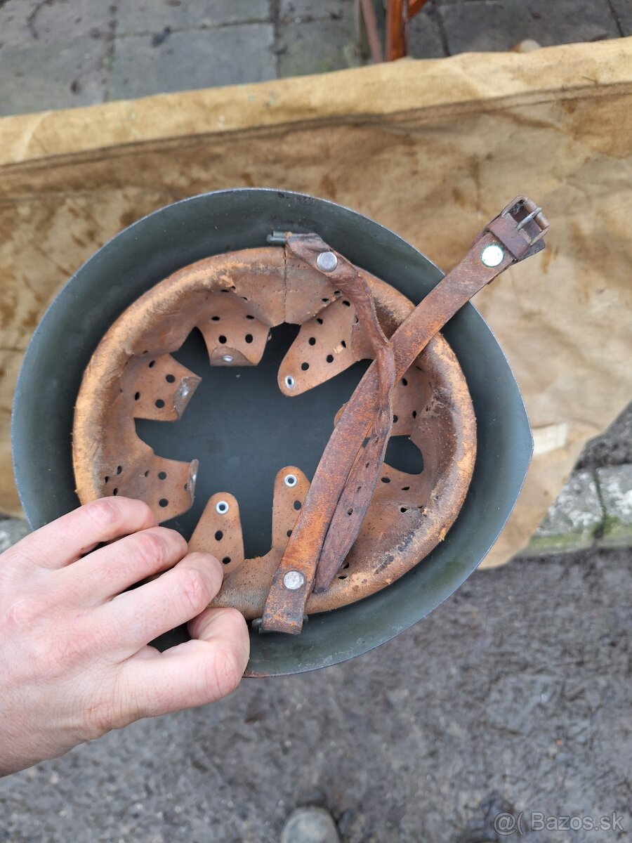 Prilba , helma , talian namornicka m33 - 3